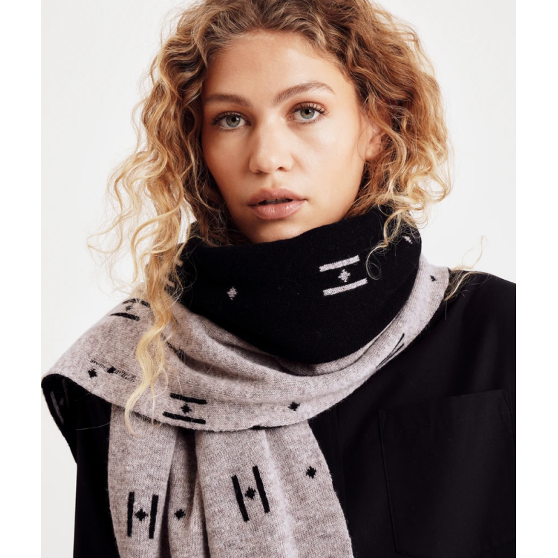 HYPEtheDETAIL LOGO Scarf 3-955-83-9 Black