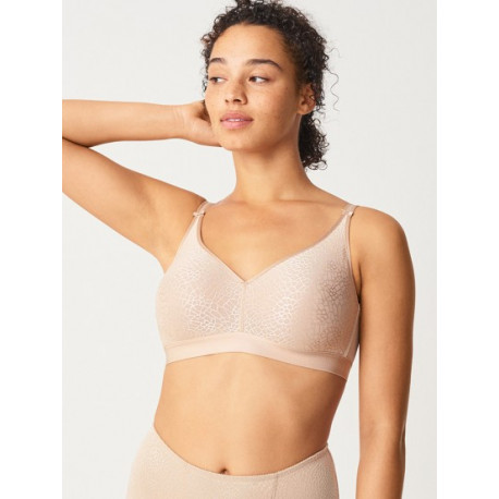 Chantelle C Magnifique Full-Cup Wireless Bra