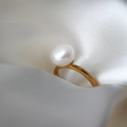 Enamel Ring Pearl/Gold